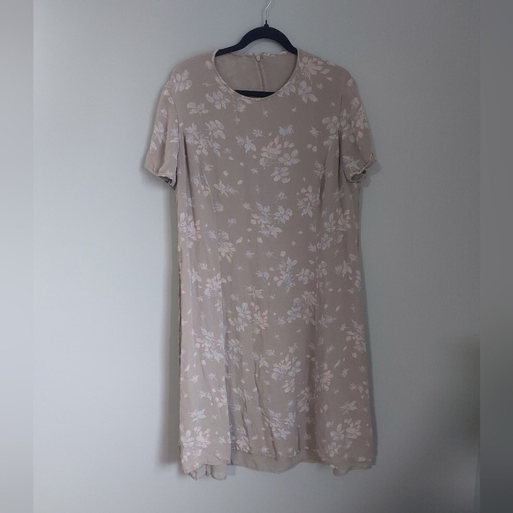 GREY tone leaf dress Short sleeve